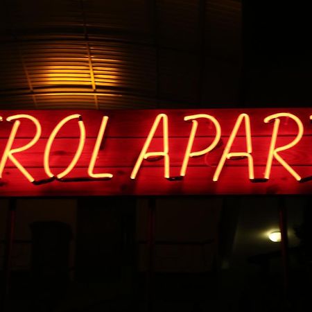 Erol Apart เกเมร์ ภายนอก รูปภาพ
